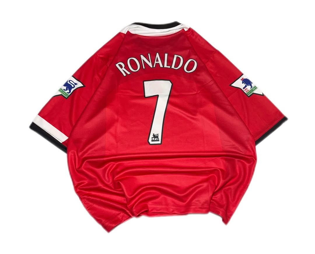 Cristiano Ronaldo Manchester United 2004–06 Retro Kit | top Embroidered | 5 Sleeve
